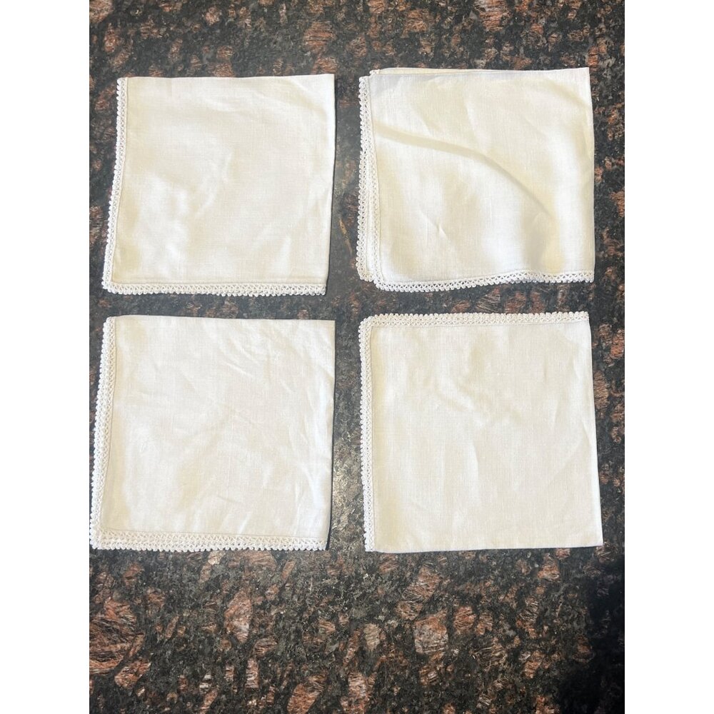 White Linen Napkins With Hand Embroidered Floral Basket Design & Lacey Edging Se - Picture 7 of 10